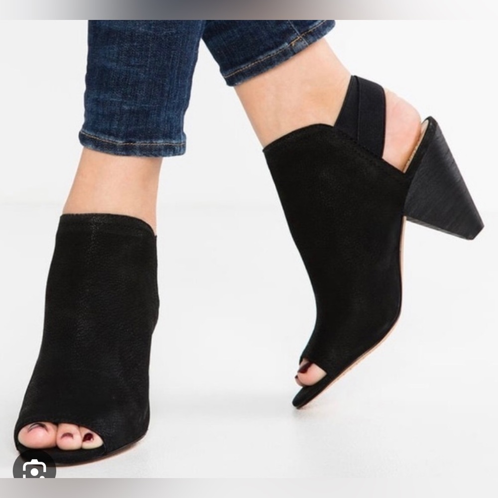 Vince Camuto leather peep toe booties